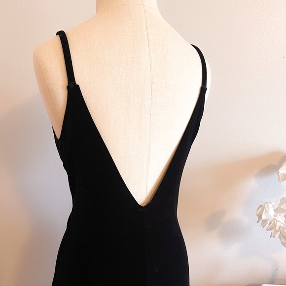 Black Velvet Dress - Picture 2 of 5